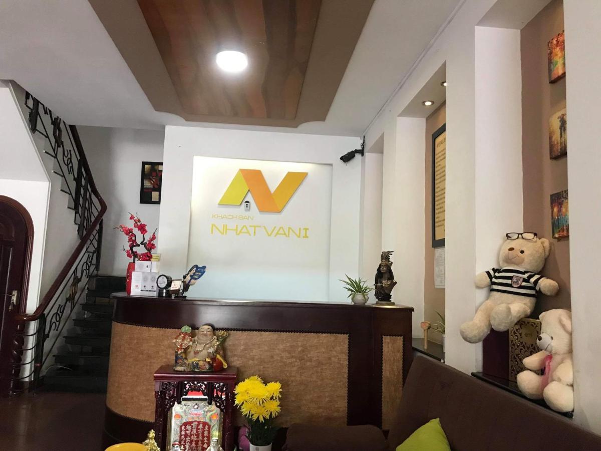 Nhật Vân 1 2*